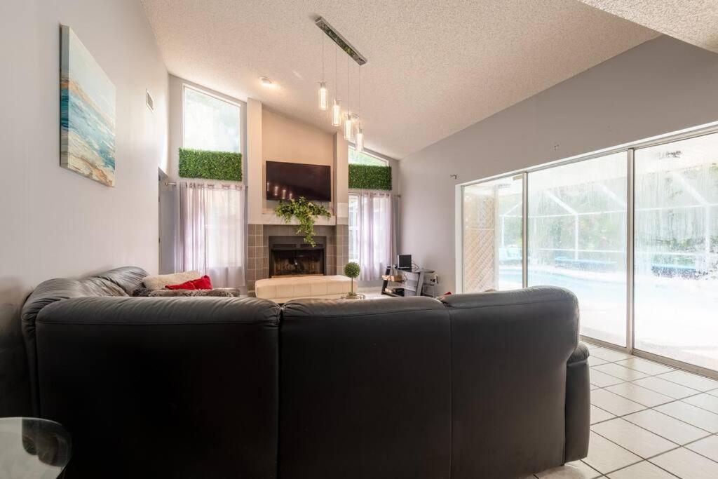 Modern Vacation Home W/ Heated Pool 10Min To The Beach 팜 코스트 외부 사진